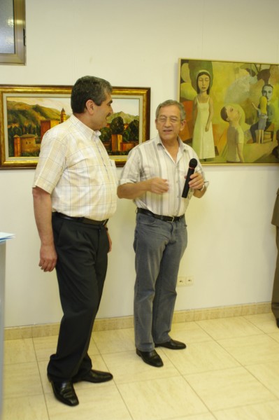 El dos de Julio, de la mano del artista pintor Abdul Kader Al Khalil se inauguró en la Sala Cultural del Centro Cultural Arabe S
